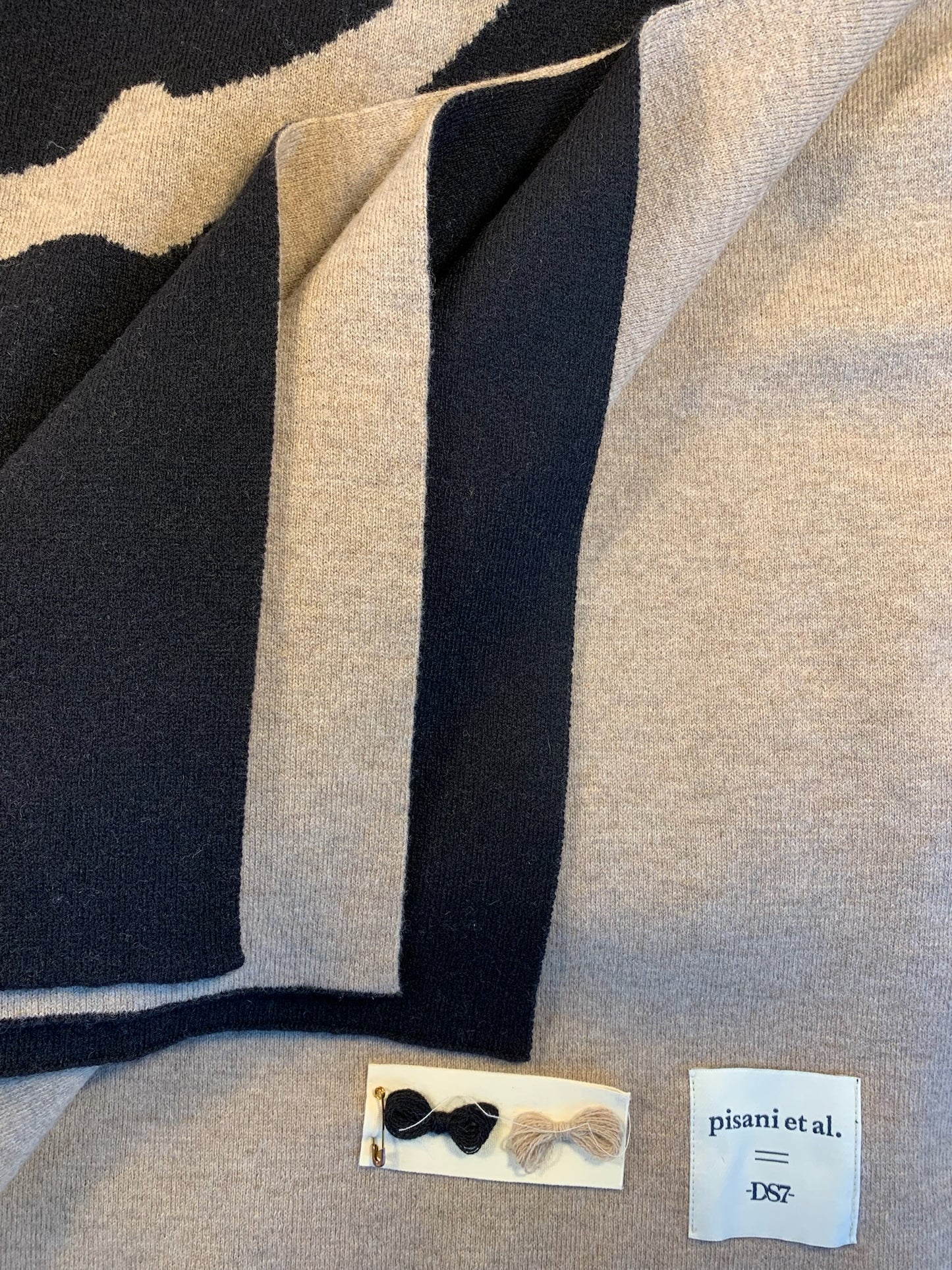 ETERNA WOOL BLANKET - BLACK & MINK