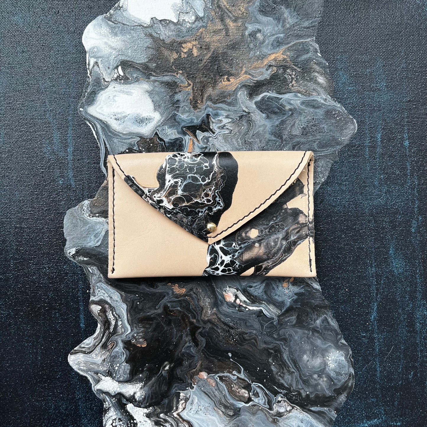 Envelop Wallet Leather Black & White