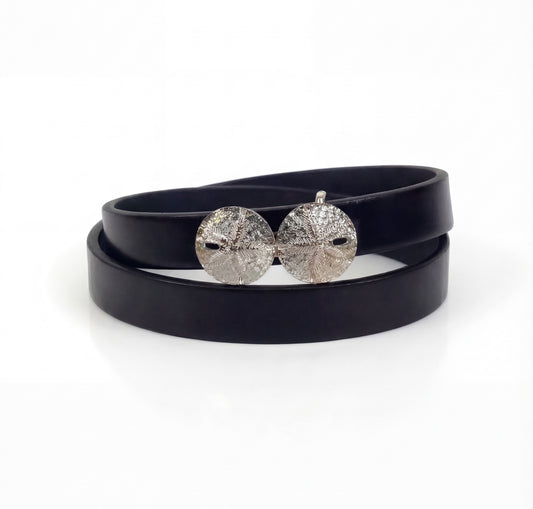 Mimi di N Sanddollar Vintage Buckle, circa. 1974 - Seashells Collection