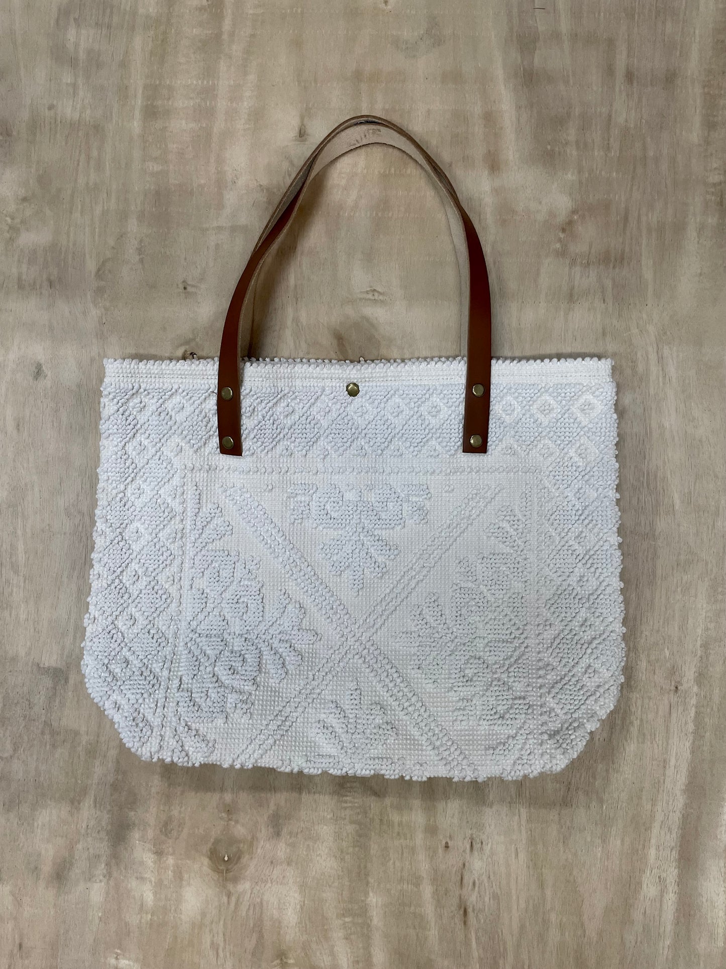 HANDWOVEN ARTISINAL TOTE - WHITE