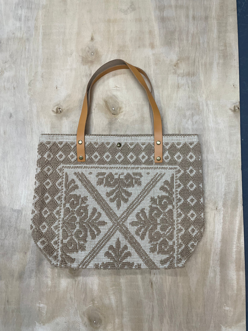 HANDWOVEN ARTISINAL TOTE - BEIGE