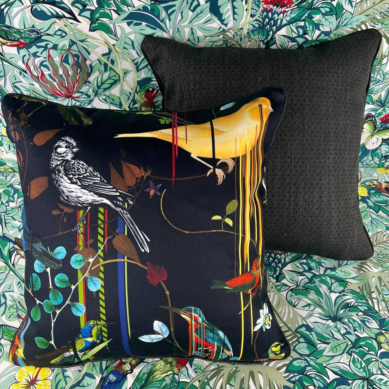 Christian Lacroix "Birds Sinfonia" - 2 Shams
