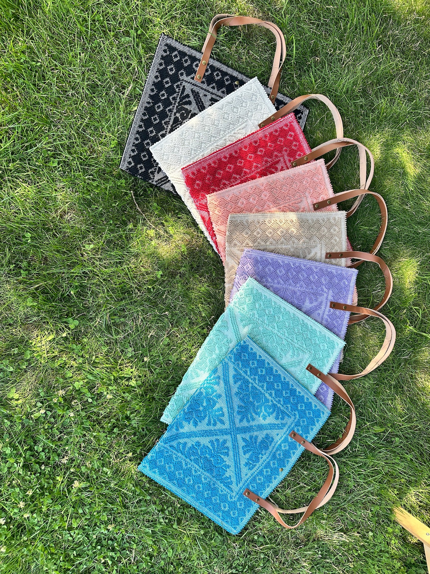 HANDWOVEN ARTISINAL TOTE - PINK