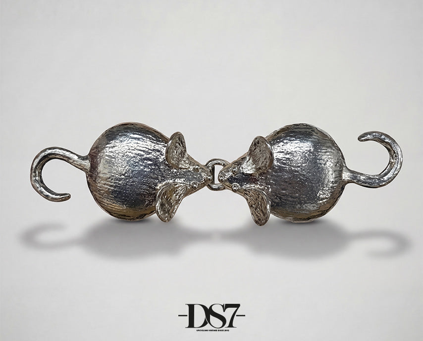 Mimi di N Mouses Vintage Buckle, circa. 1974 - Animal Collection