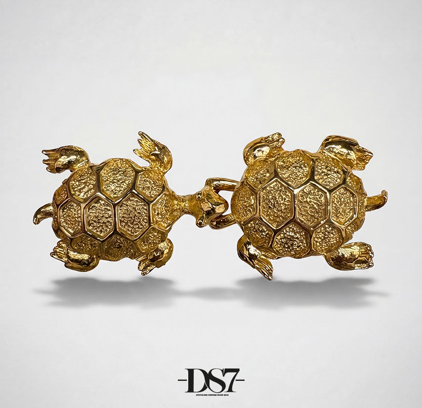 Mimi di N Turtles pattern Vintage Buckle, circa. 1975 - Animal Collection