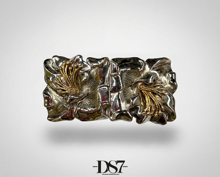 No branded Flower square gold/silver Vintage buckle, circa. 1980s - Flora Collection