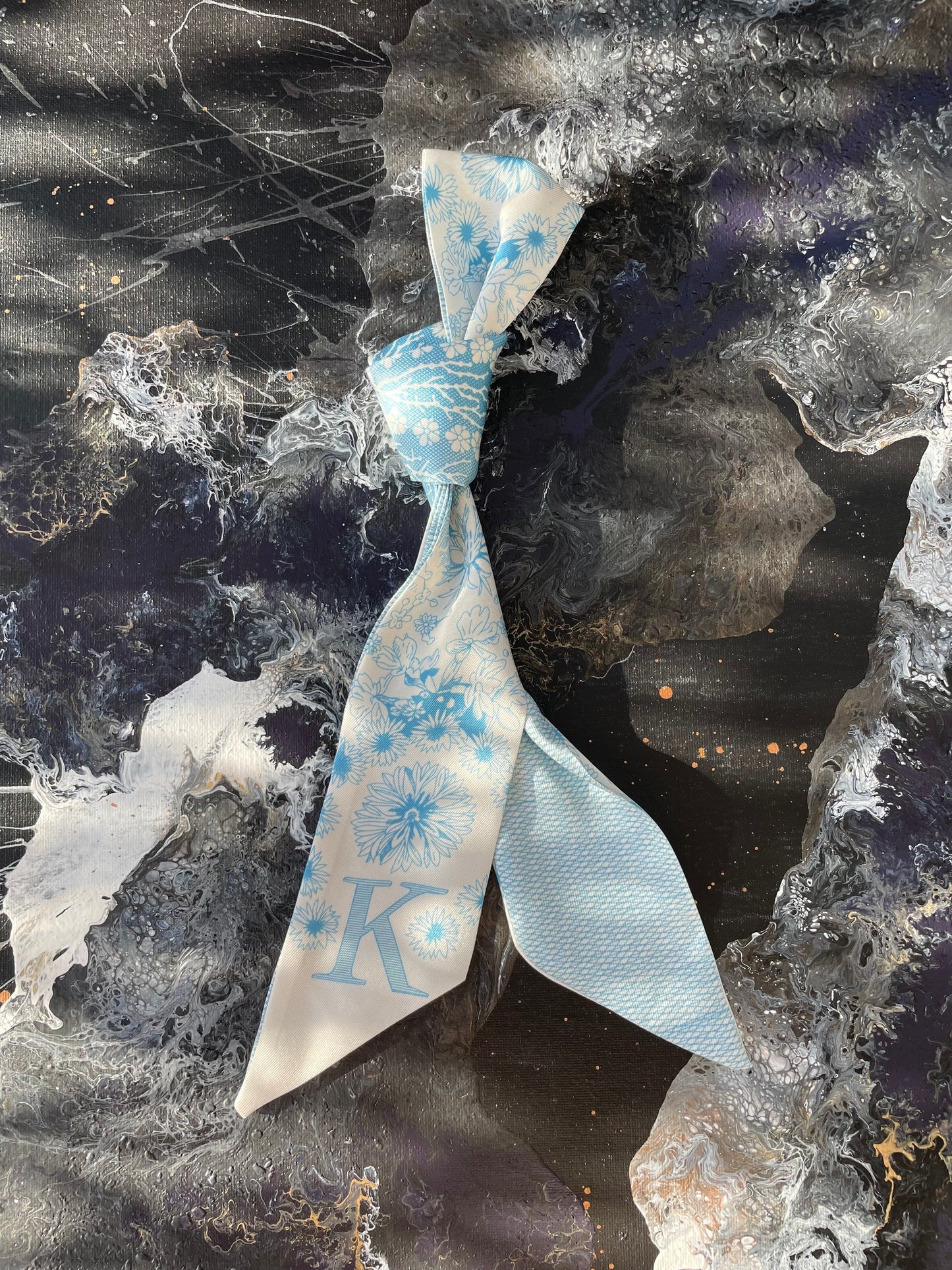 MONOGRAM SKINNY SCARF K