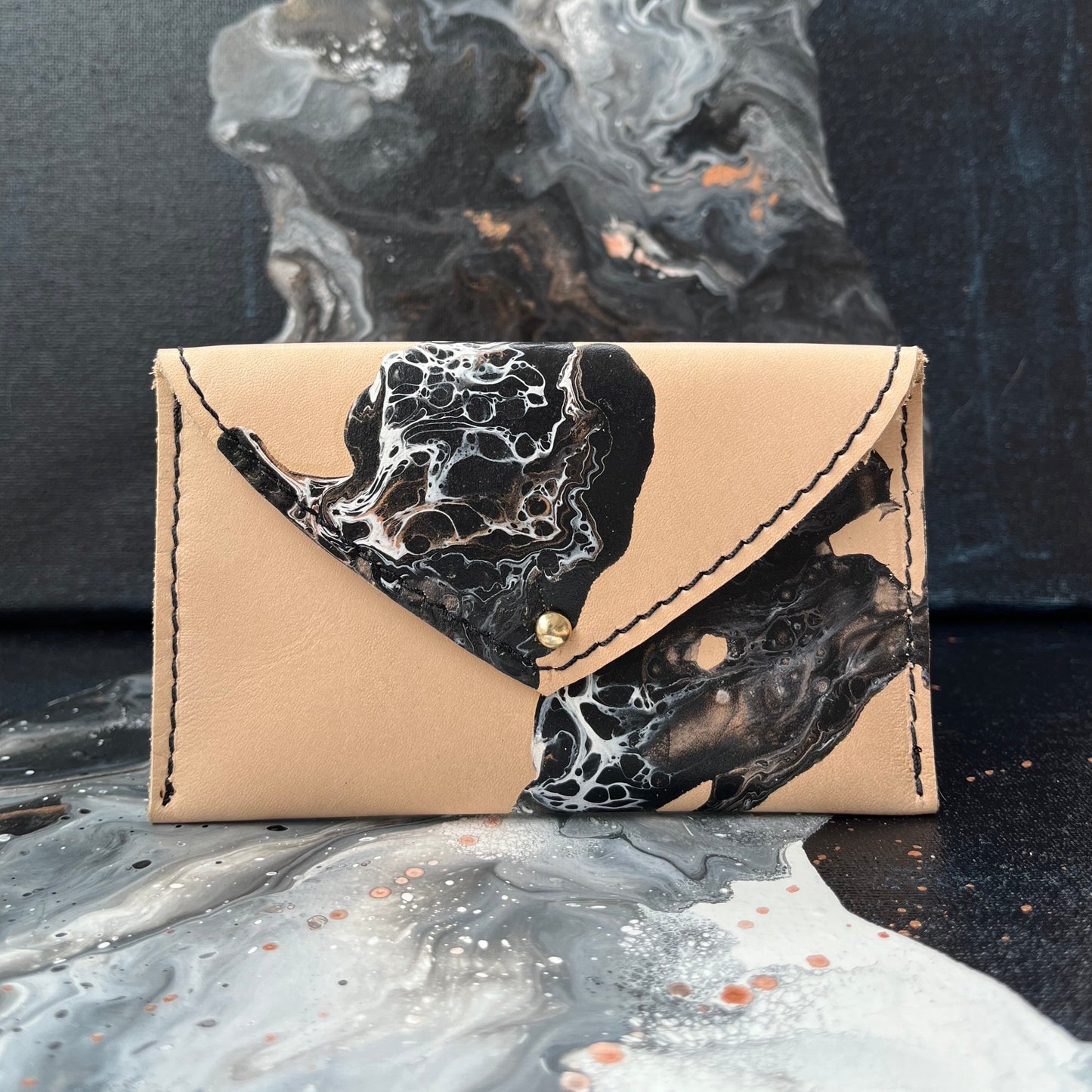 Envelop Wallet Leather  Black & White